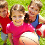 De-ce-este-important-să-ne-lăsăm-copiii-să-facă-sport